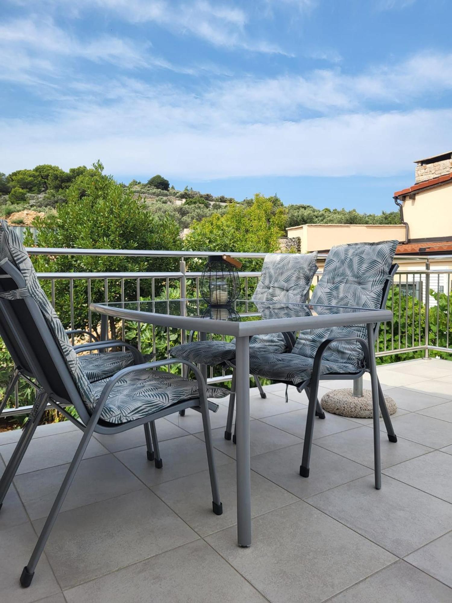 Apartments Mary Murter Exterior foto